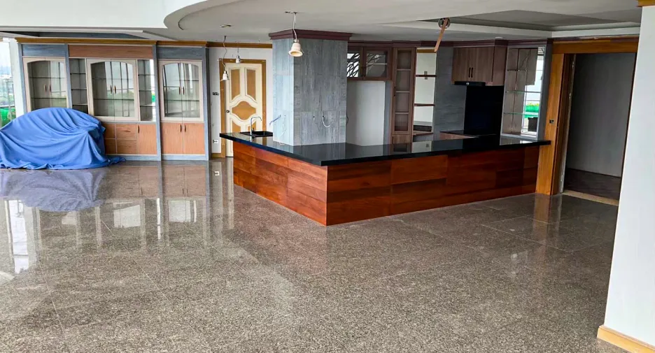 For sale 4 bedrooms condo in Klaeng, Rayong