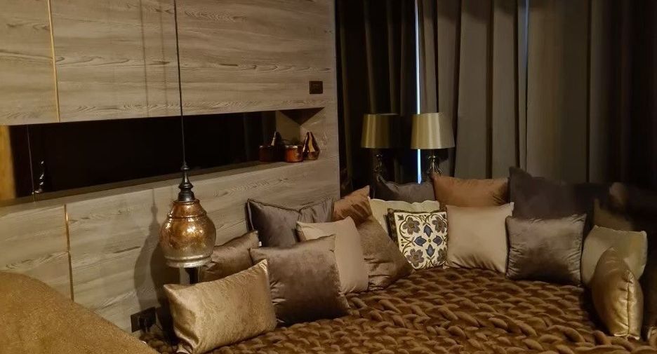 For sale 2 bedrooms condo in Watthana, Bangkok