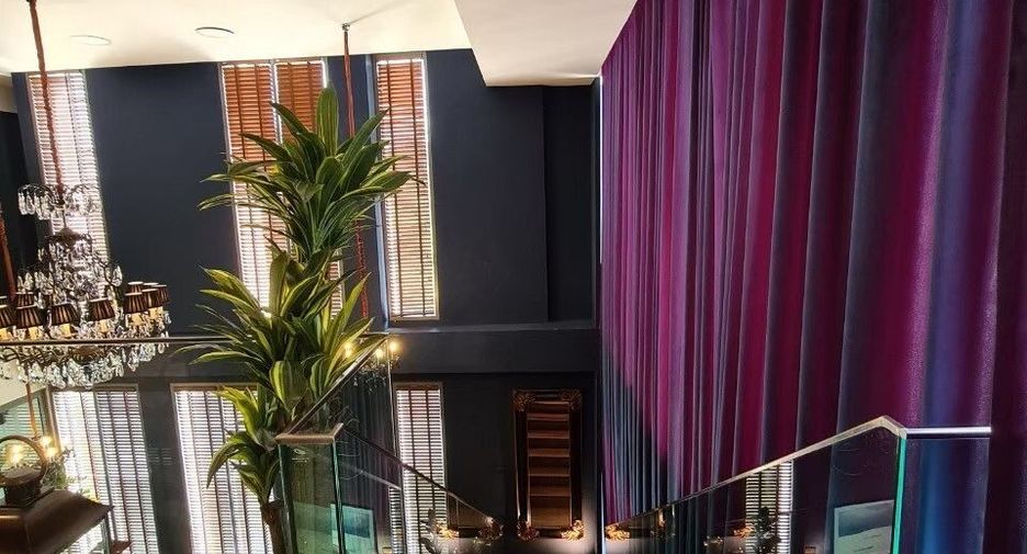 For sale 2 bedrooms condo in Watthana, Bangkok