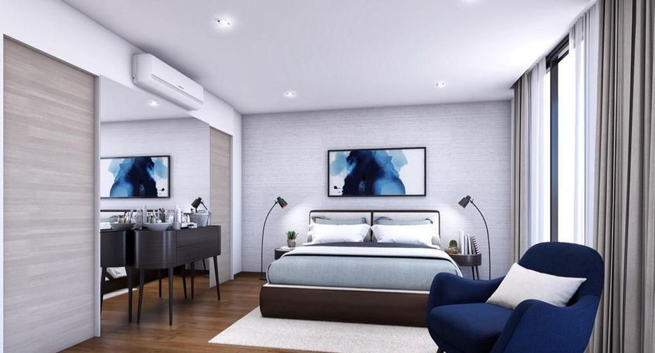 For sale 2 bedrooms condo in Khlong Toei, Bangkok
