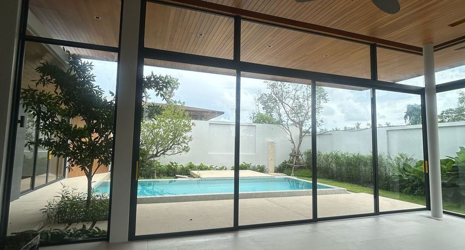 For sale 3 bedrooms villa in Thalang, Phuket