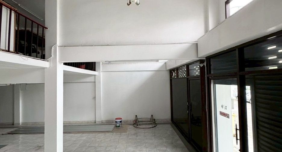 Reihenhaus zum Kauf und zur Miete mit 4 Zimmer in Bang Kruai, Nonthaburi