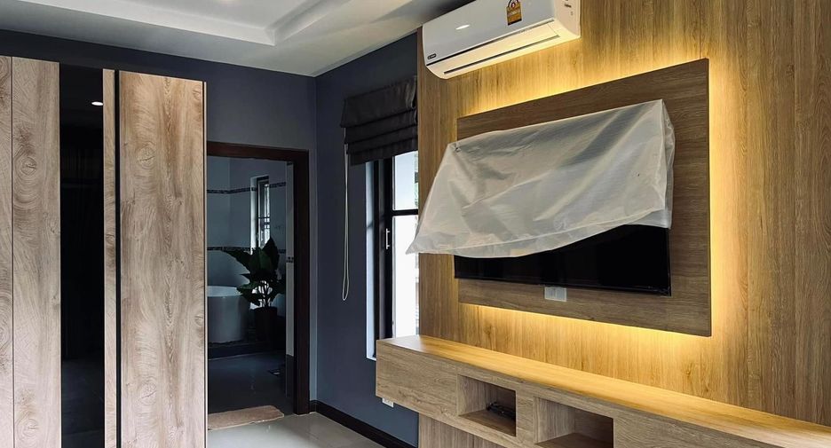 Villa en alquiler de 3 habitaciones en Mueang Phuket, Phuket