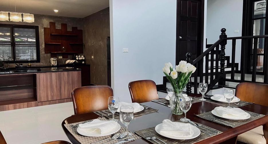 Villa en alquiler de 3 habitaciones en Mueang Phuket, Phuket