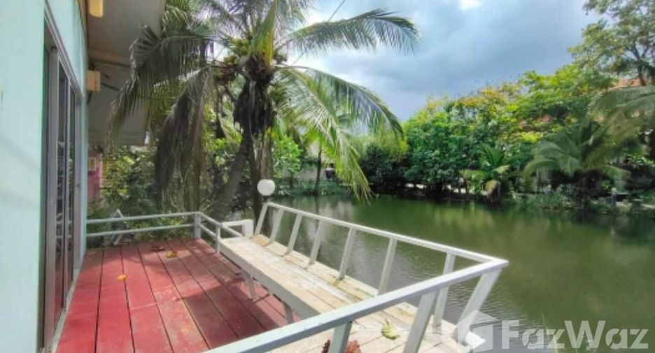 For sale 41 bedrooms hotel in Mueang Surin, Surin