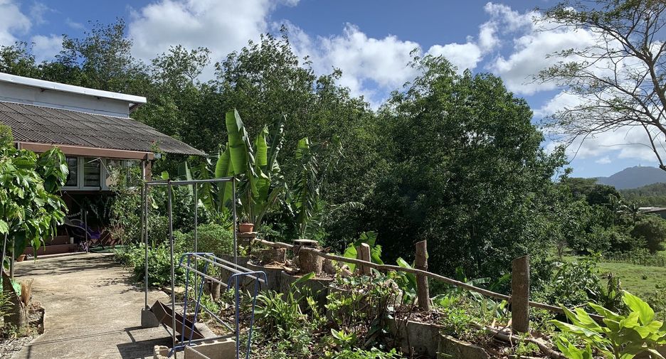For sale 18 bedrooms villa in Mueang Phuket, Phuket