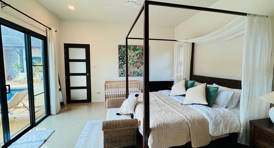 For rent 4 bedrooms villa in Mueang Phuket, Phuket