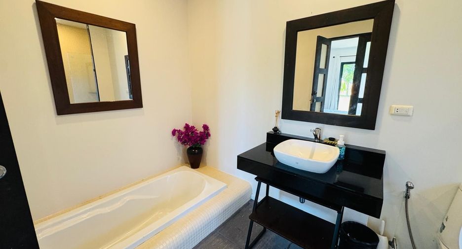Villa zur Miete mit 4 Zimmer in Mueang Phuket, Phuket
