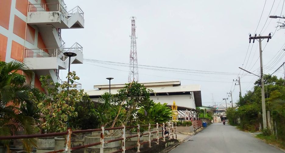 For sale hotel in Nakhon Chai Si, Nakhon Pathom