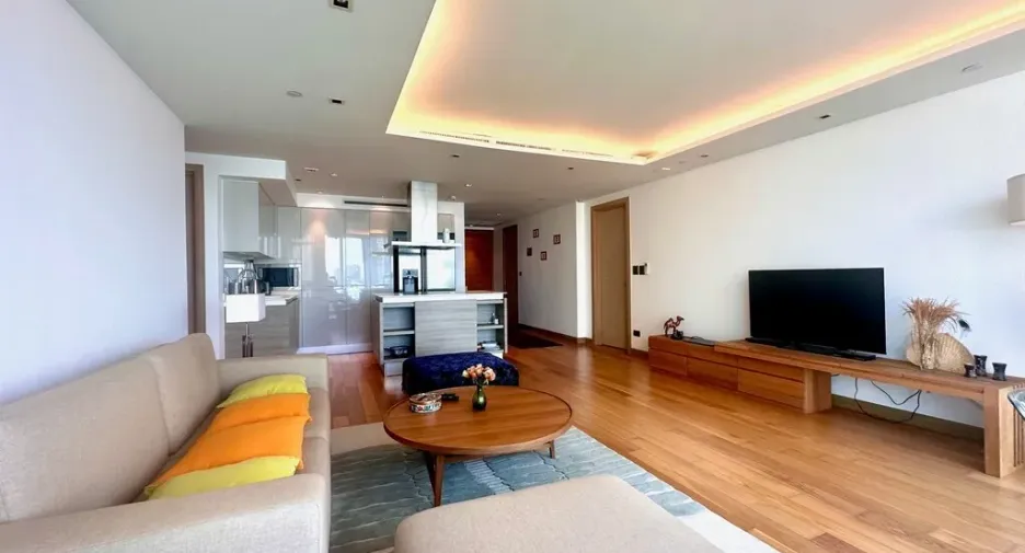 For sale 2 ベッドルーム condo in Phaya Thai, Bangkok