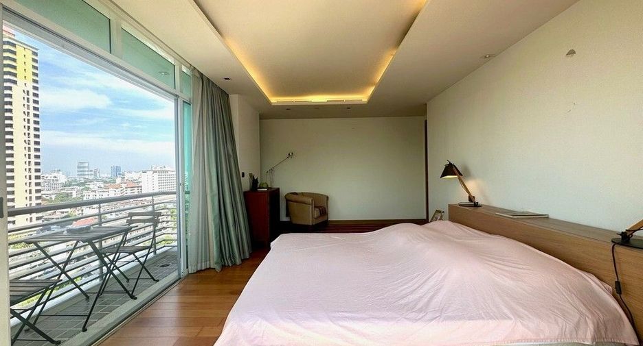 For sale 2 ベッドルーム condo in Phaya Thai, Bangkok