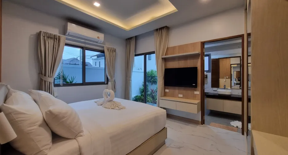 For rent 4 bedrooms villa in Thalang, Phuket