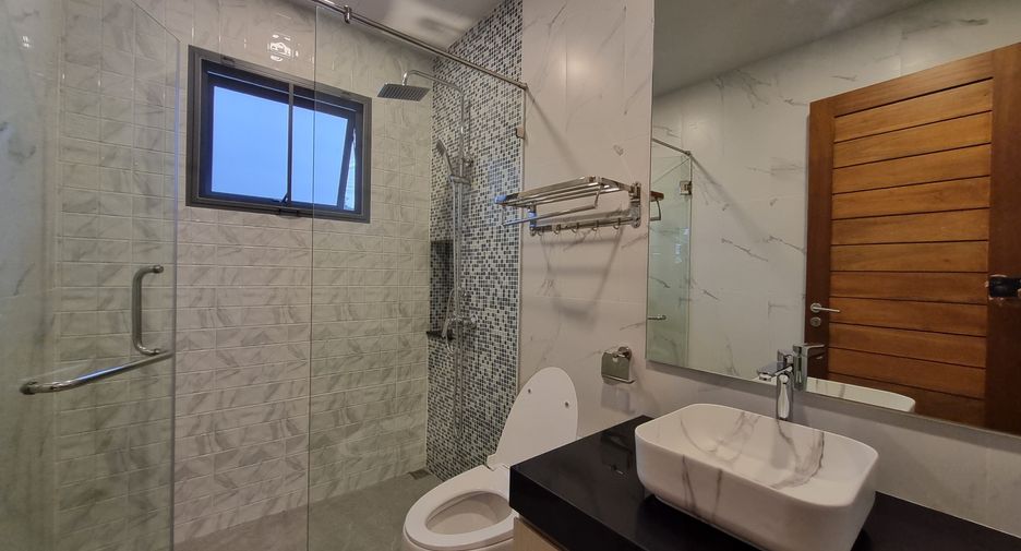 Villa en alquiler de 4 habitaciones en Thalang, Phuket