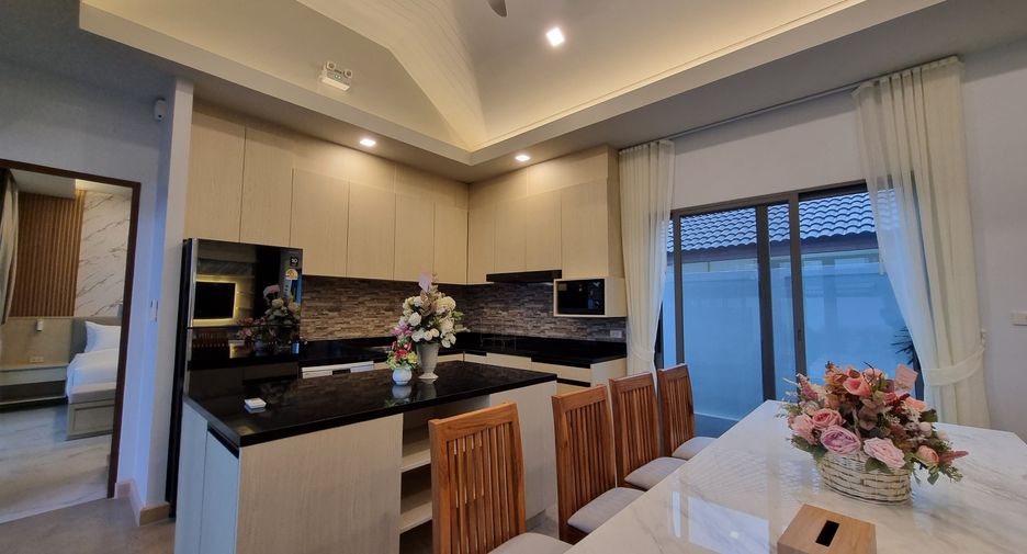 Villa en alquiler de 4 habitaciones en Thalang, Phuket