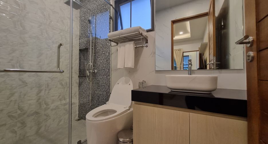 Villa en alquiler de 4 habitaciones en Thalang, Phuket