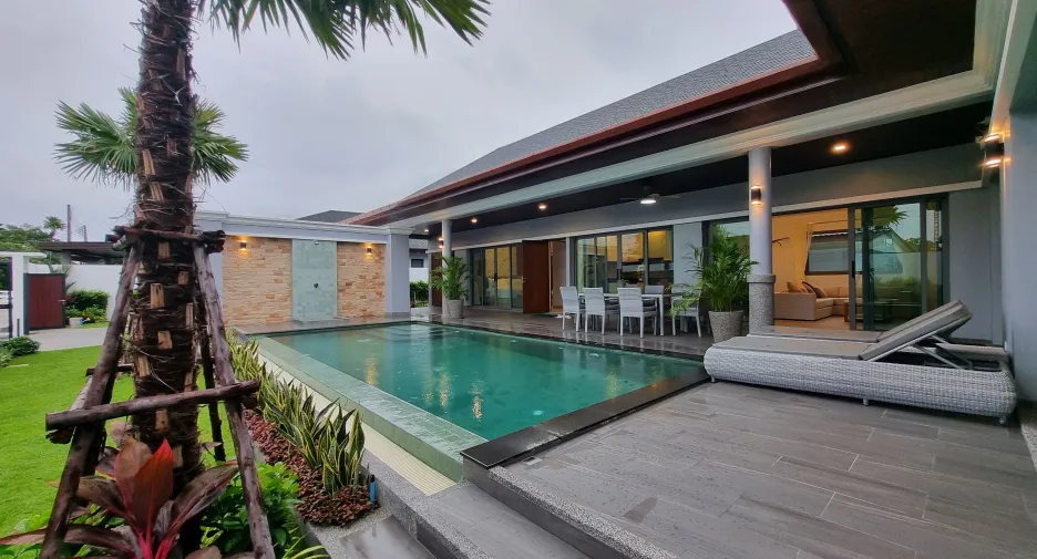 For rent 4 bedrooms villa in Thalang, Phuket