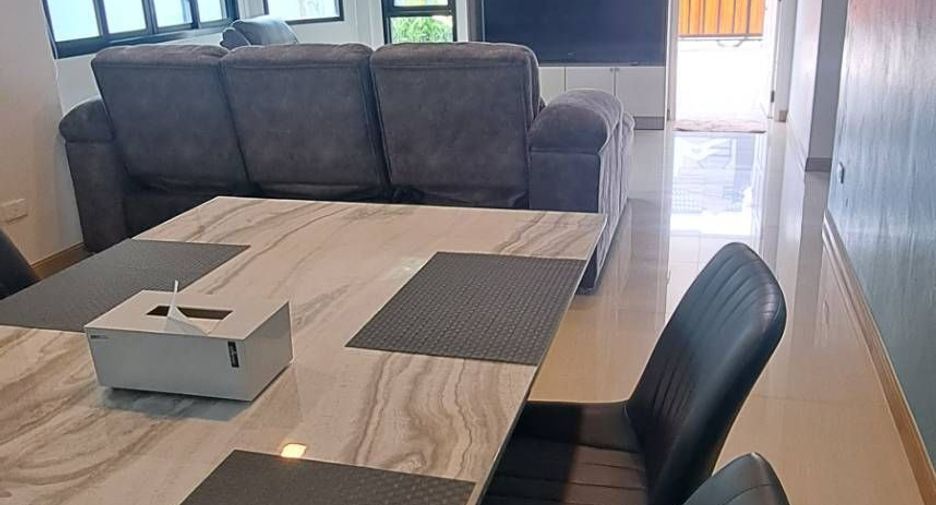 For rent 2 bedrooms house in Mueang Phuket, Phuket