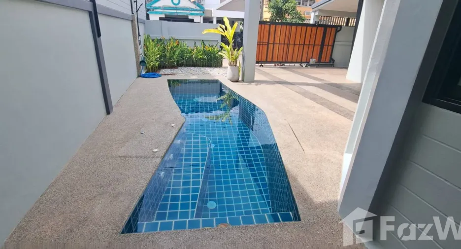 À louer 2 chambres maison à Mueang Phuket, Phuket
