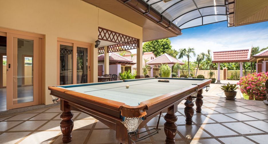 Villa en venta de 4 habitaciones en Mueang Phuket, Phuket