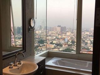 For sale 3 bedrooms condo in Bang Kho Laem, Bangkok