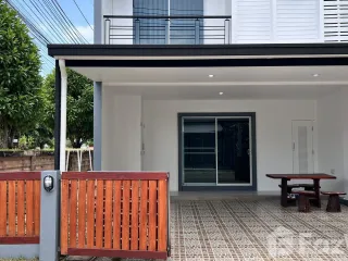Casa adosada en alquiler de 3 habitaciones en Mueang Phuket, Phuket