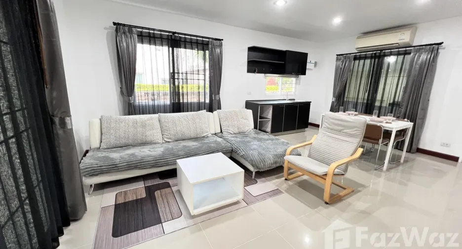 For rent 3 bedrooms townhouse in Mueang Phuket, Phuket