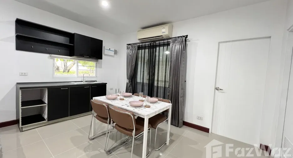 For rent 3 bedrooms townhouse in Mueang Phuket, Phuket