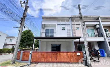 For rent 3 bedrooms townhouse in Mueang Phuket, Phuket