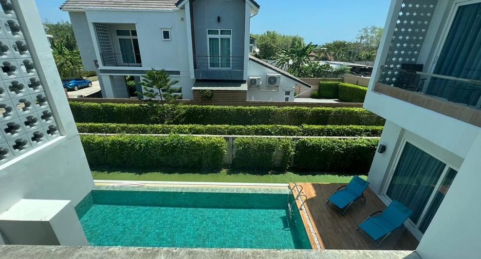 Villa en alquiler de 3 habitaciones en Mueang Phuket, Phuket