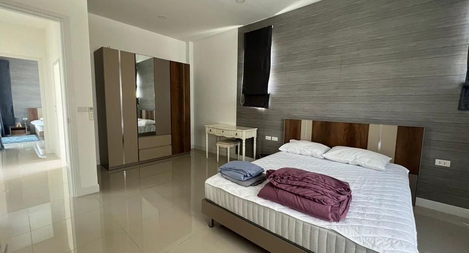 Villa en alquiler de 3 habitaciones en Mueang Phuket, Phuket