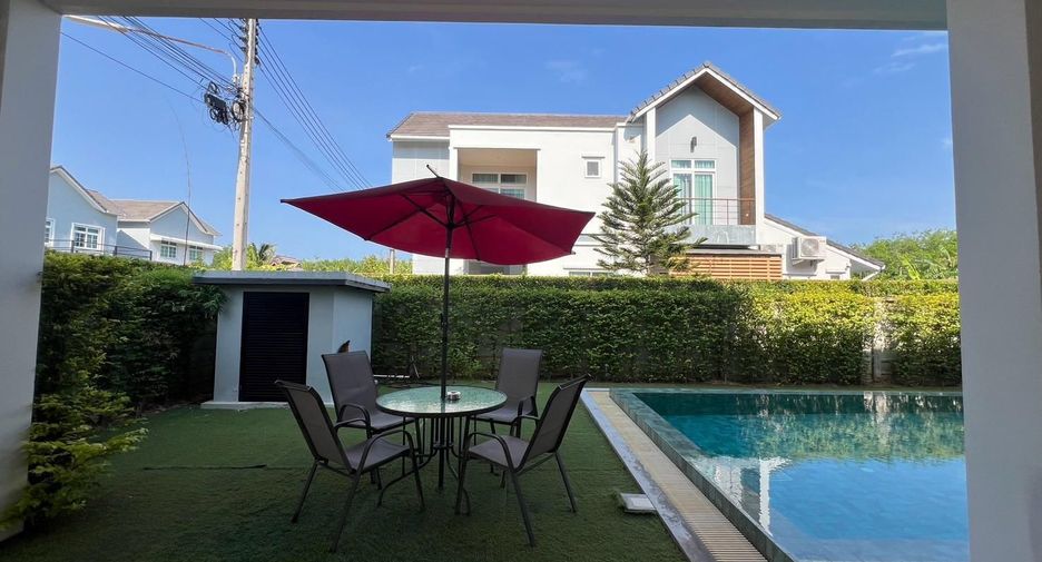 Villa en alquiler de 3 habitaciones en Mueang Phuket, Phuket