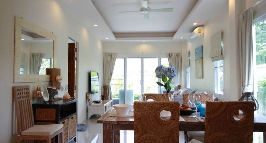 For rent 2 bedrooms villa in Mueang Phuket, Phuket