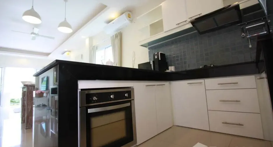 For rent 2 bedrooms villa in Mueang Phuket, Phuket