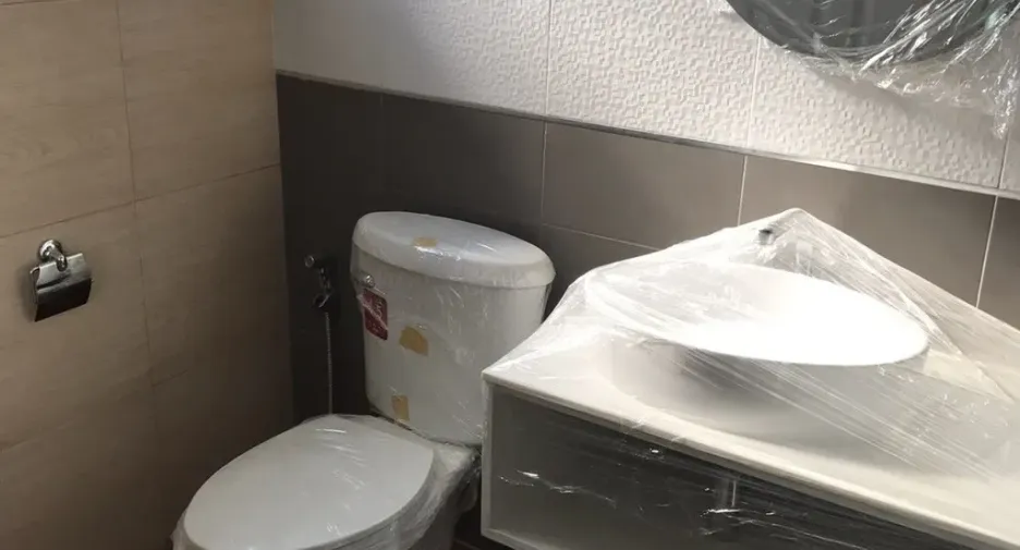 Casa adosada en venta de 2 habitaciones en Mueang Ratchaburi, Ratchaburi