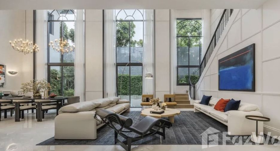 For sale 4 bedrooms house in Bang Kapi, Bangkok