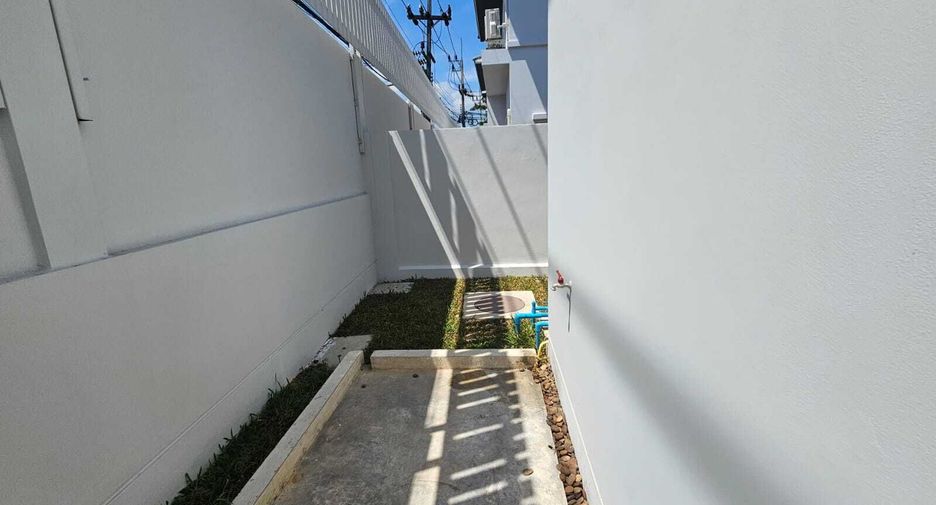 À louer 4 chambres maison à Mueang Phuket, Phuket