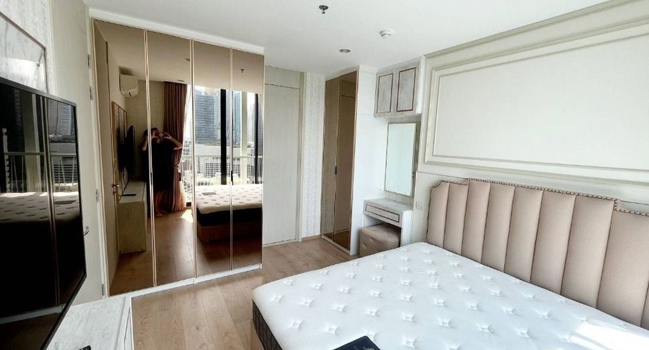 For sale 2 bedrooms condo in Watthana, Bangkok