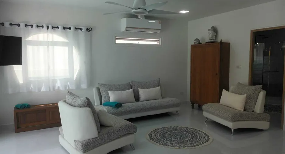 For rent 3 ベッドルーム villa in Mueang Phuket, Phuket
