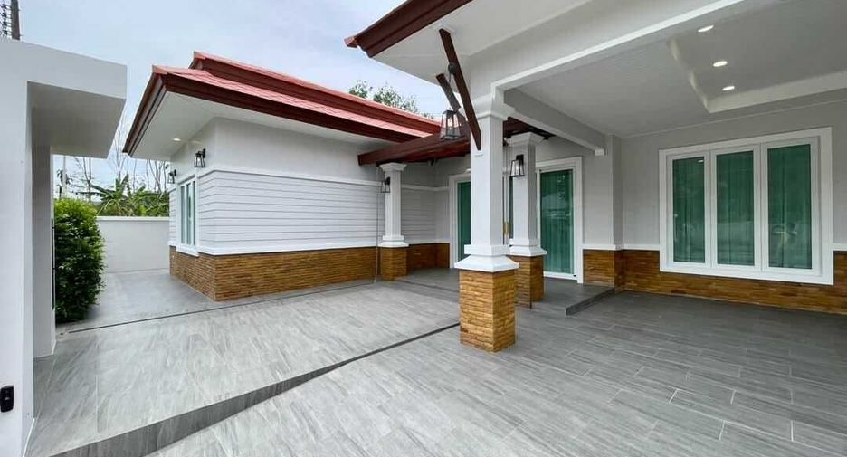 For sale and for rent 4 bedrooms villa in Thalang, Phuket