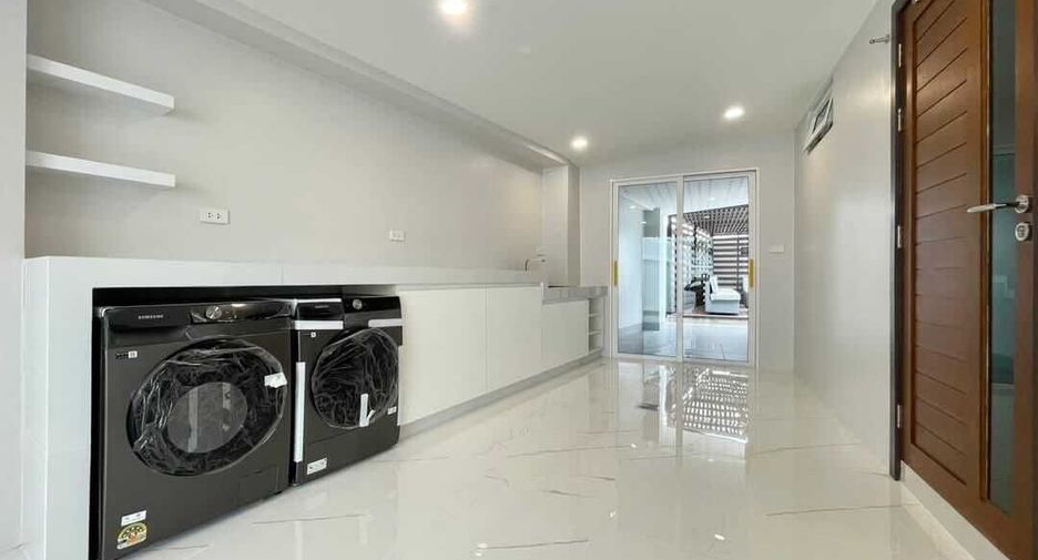 For sale and for rent 4 bedrooms villa in Thalang, Phuket