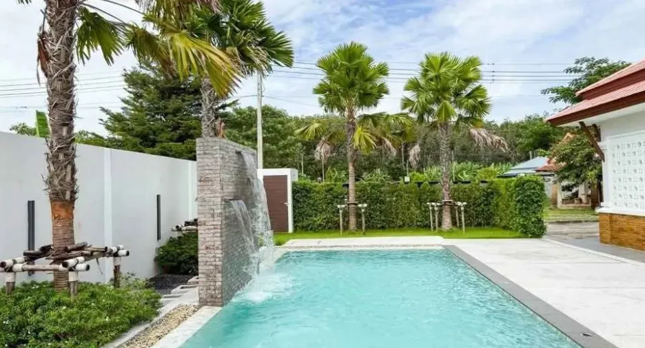 For sale and for rent 4 bedrooms villa in Thalang, Phuket