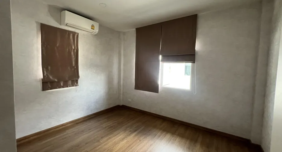 For sale 4 bedrooms house in Bang Yai, Nonthaburi