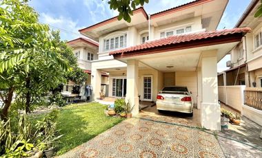 For sale 4 bedrooms house in Sai Mai, Bangkok
