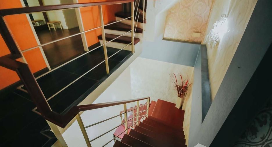 For sale 3 bedrooms townhouse in Yan Nawa, Bangkok