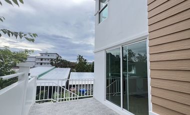 For sale 3 ベッドルーム townhouse in Mueang Phuket, Phuket