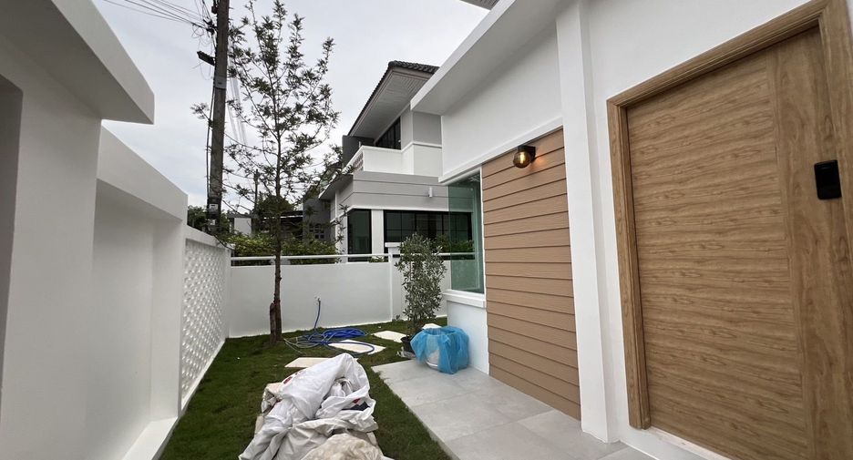 Casa adosada en venta de 3 habitaciones en Mueang Phuket, Phuket