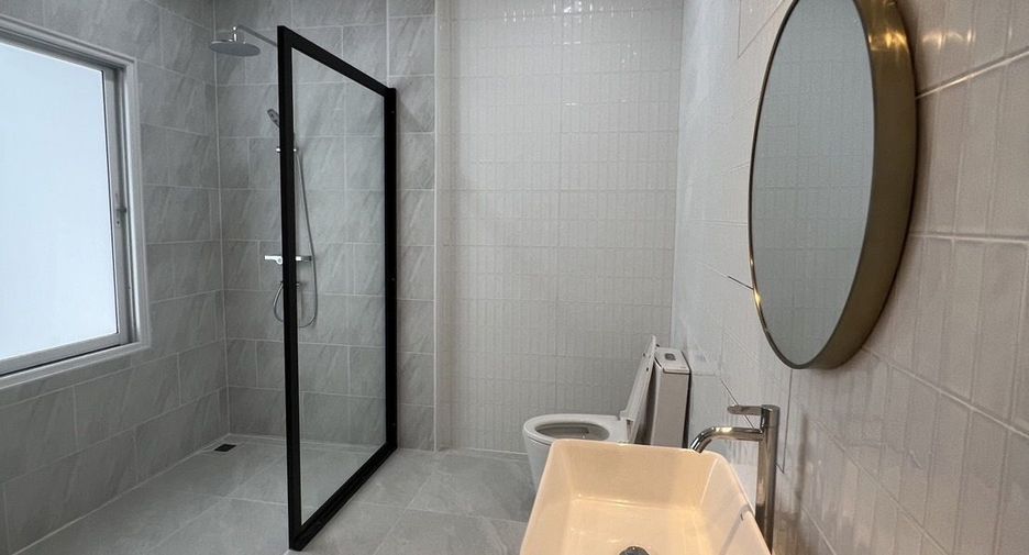 Casa adosada en venta de 3 habitaciones en Mueang Phuket, Phuket