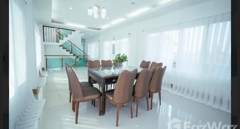 For sale 3 bedrooms villa in Mueang Phuket, Phuket