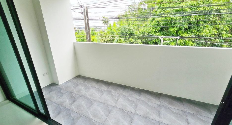 For sale 2 bedrooms townhouse in Bueng Kum, Bangkok