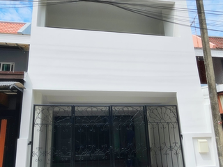 For sale 2 bedrooms townhouse in Bueng Kum, Bangkok